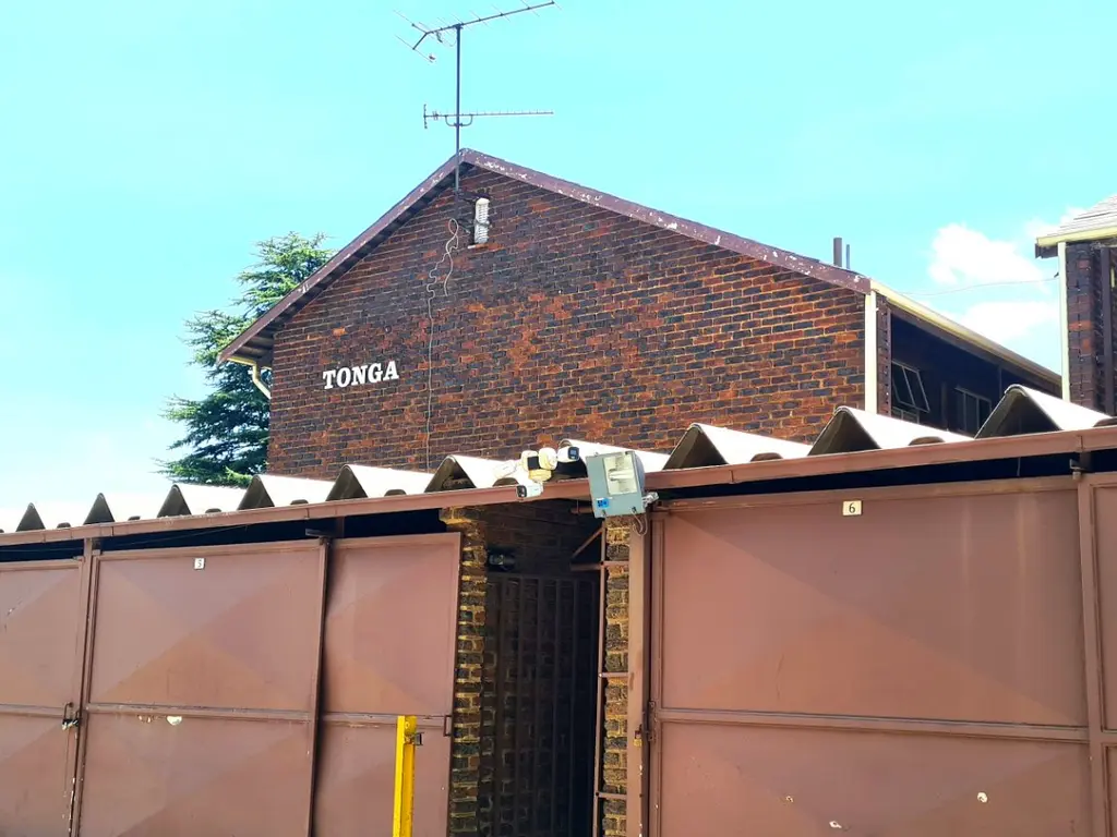 Property main image
