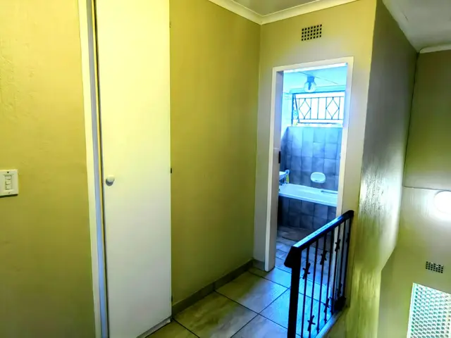 Thumbnail 30